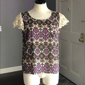 Xhilaration Graphic Print Top